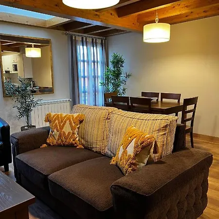 洛斯莫里诺斯公寓 利亚内斯